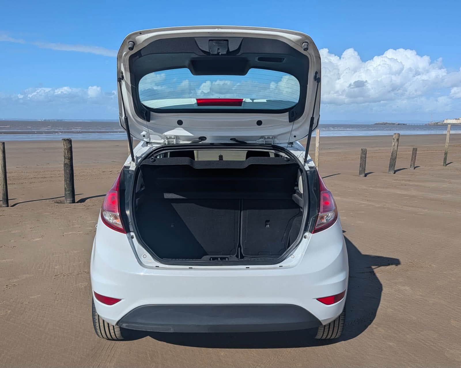 								Ford Fiesta Zetec full									