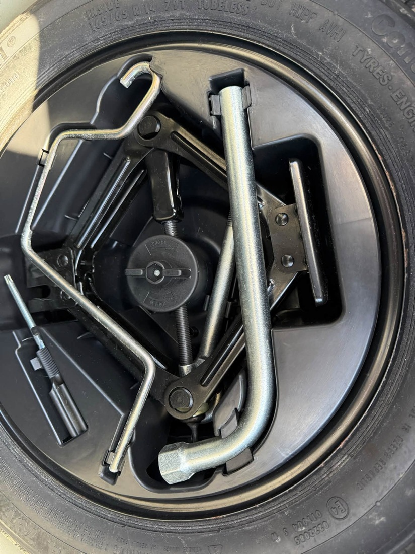 								Ford Ka Zetec Studio full									