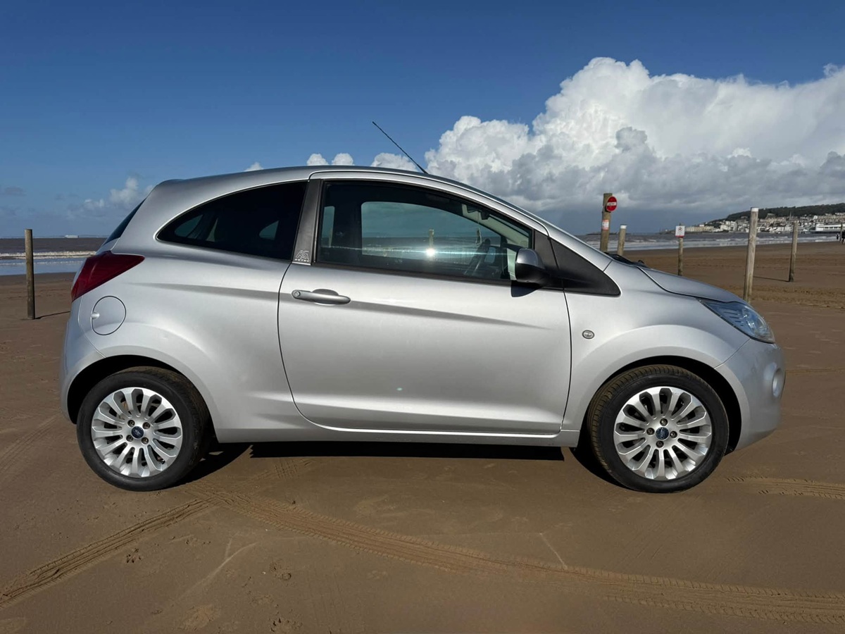 								Ford Ka Zetec Studio full									