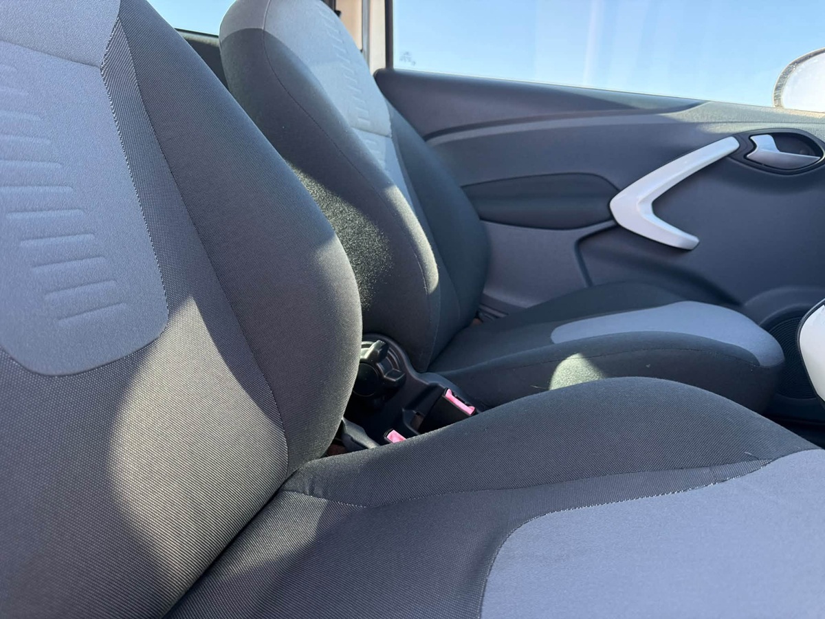 								Ford Ka Zetec Studio full									