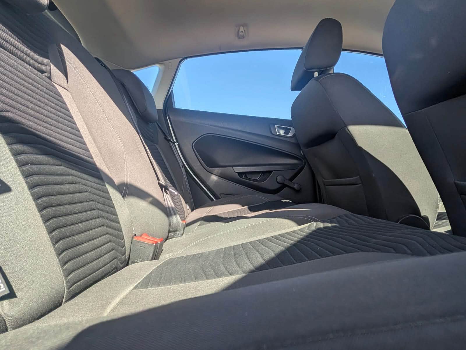 								Ford Fiesta Zetec full									