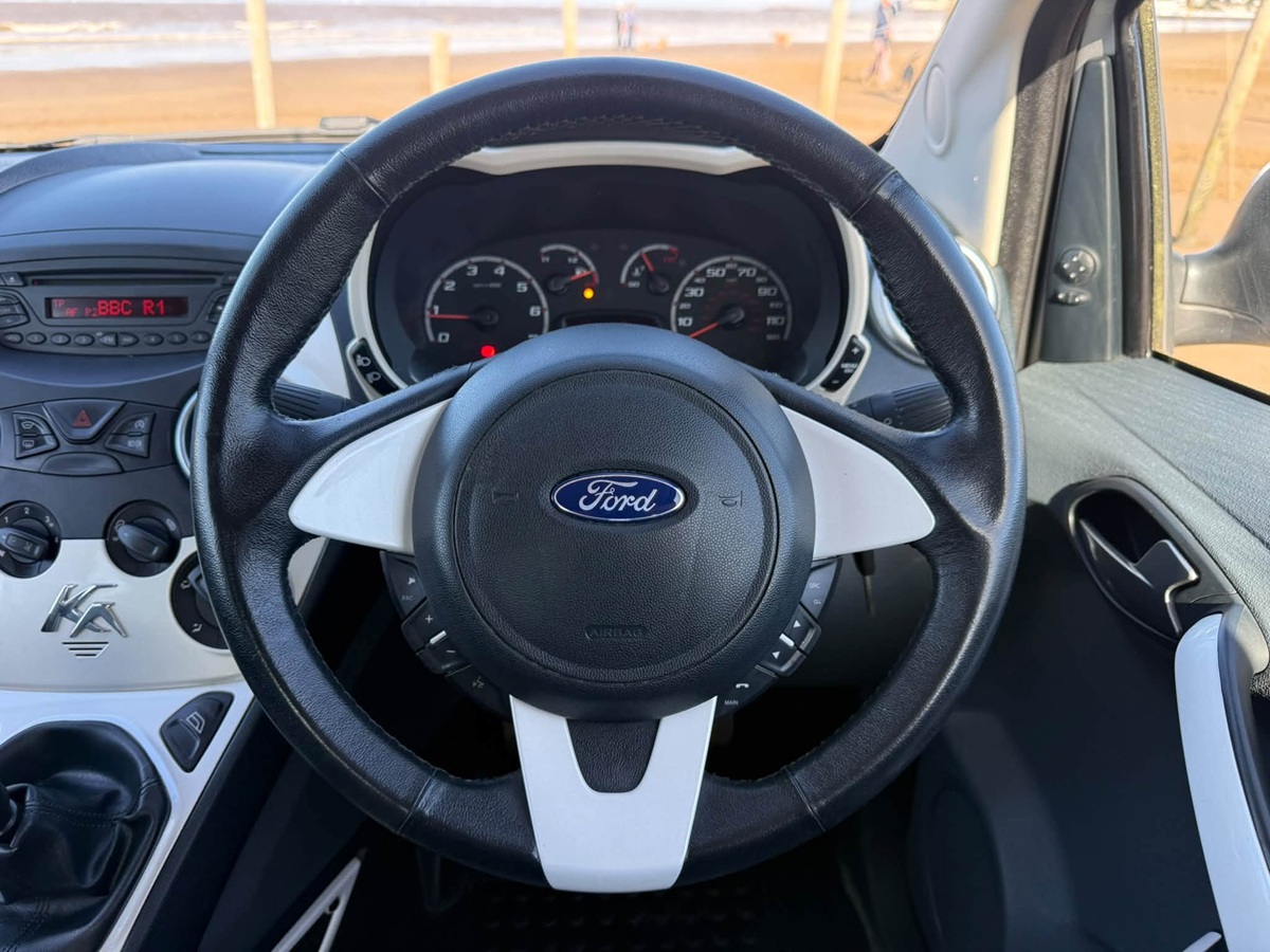 								Ford Ka Zetec Studio full									