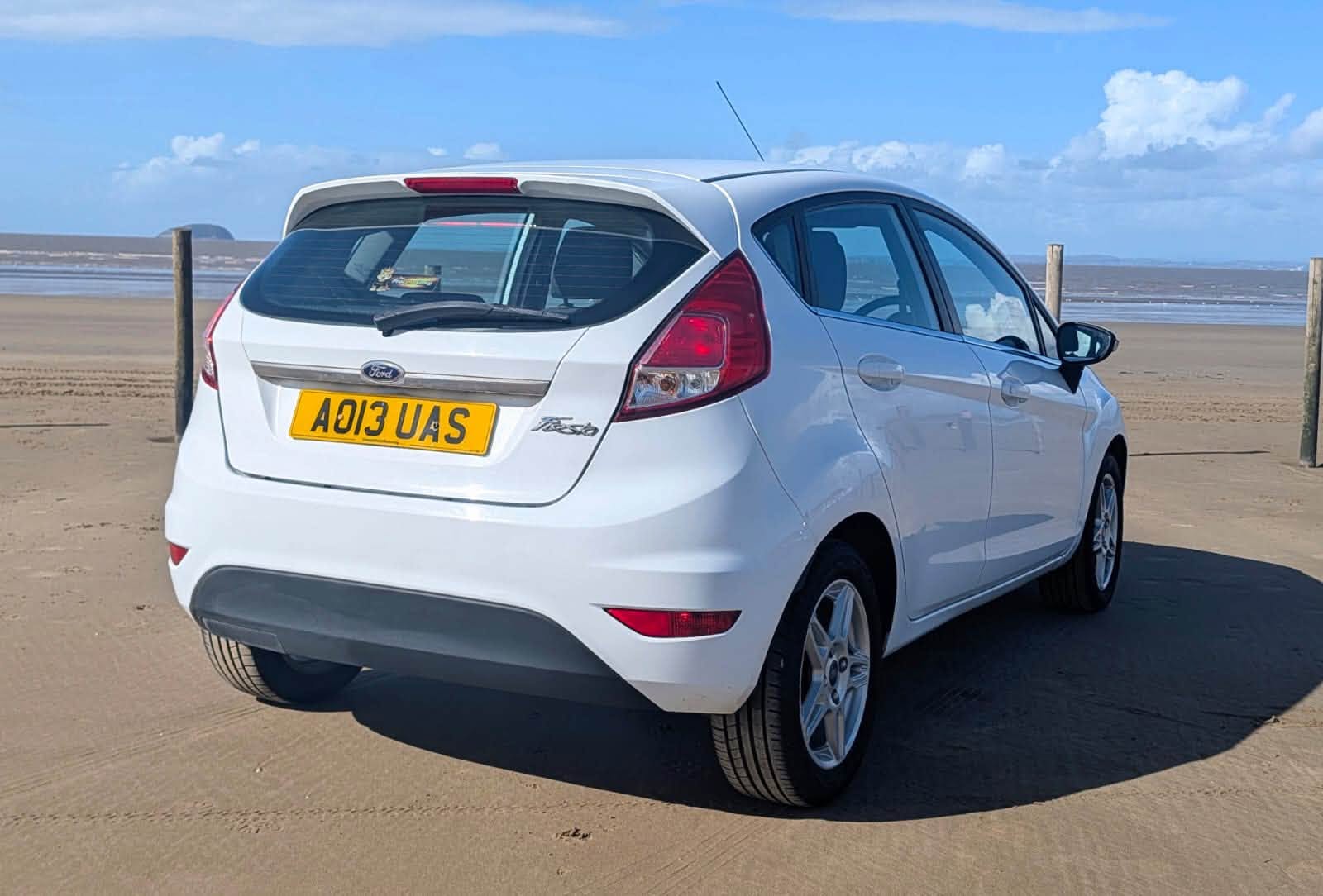 								Ford Fiesta Zetec full									