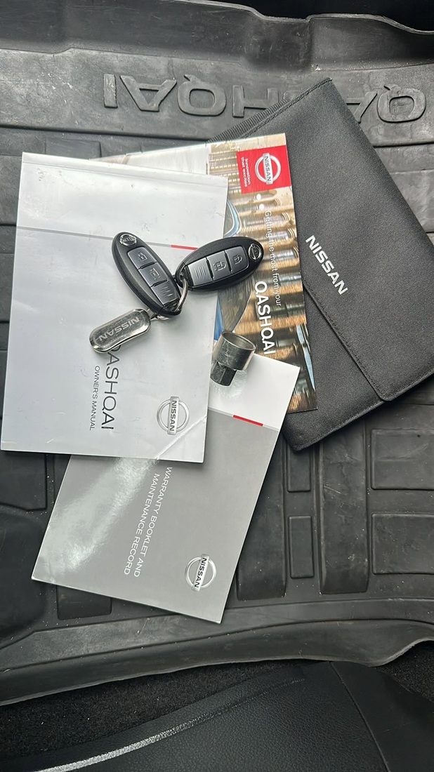 								Nissan Qashqai N-Connecta full									
