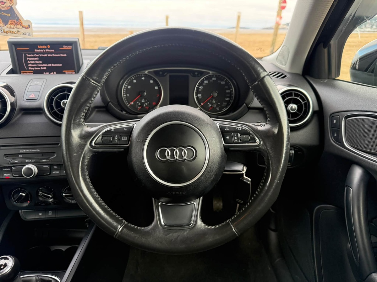 								Audi A1 Sport full									