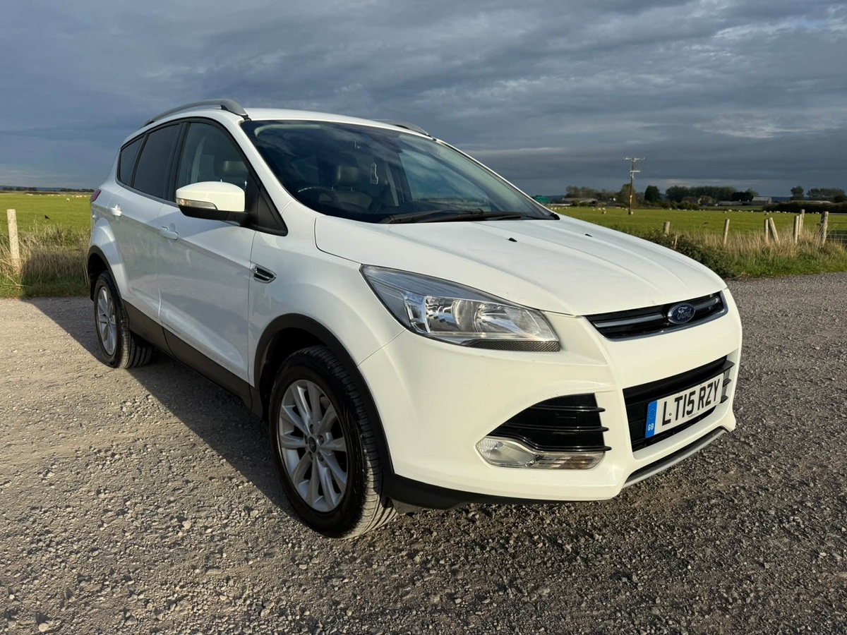 								Ford Kuga Titanium full									