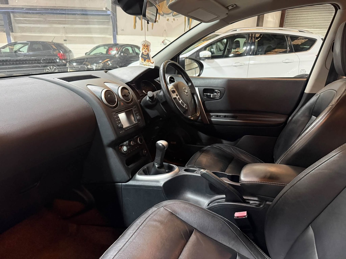 								Nissan Qashqai+2 Tekna full									
