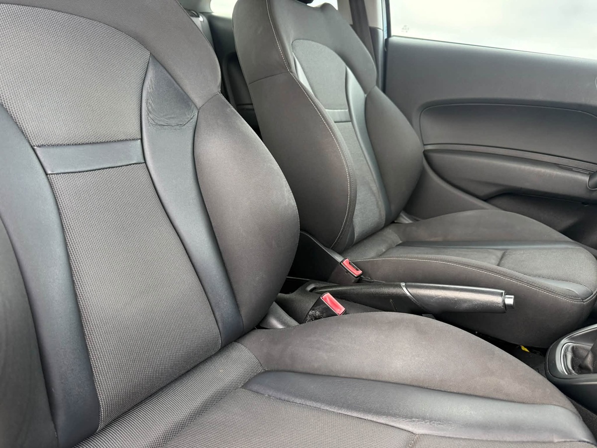 								Audi A1 Sport full									
