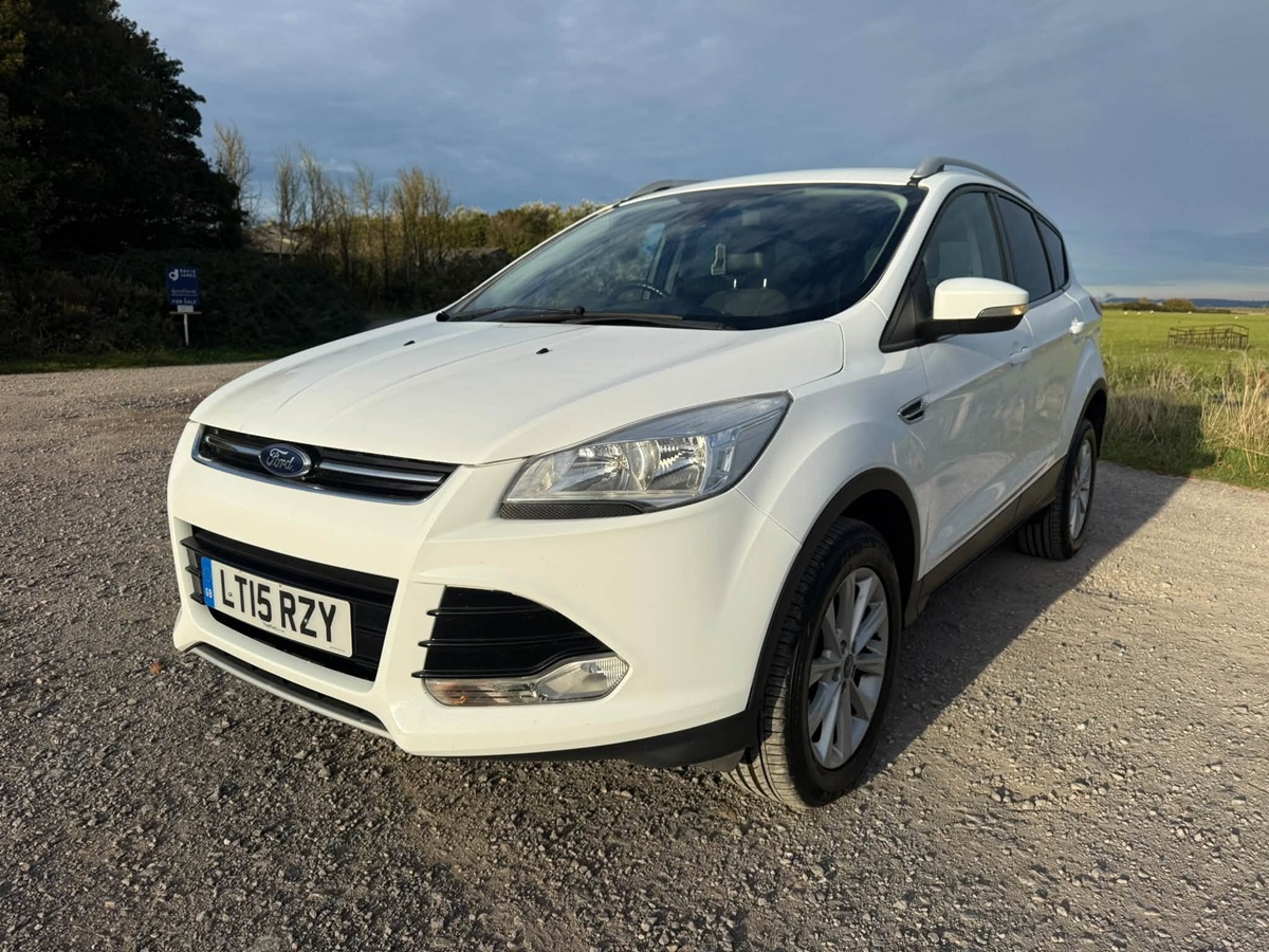								Ford Kuga Titanium full									