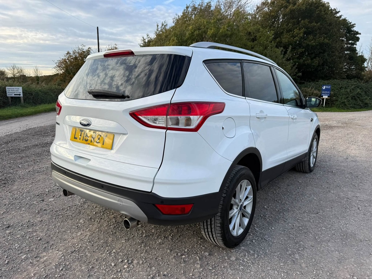 								Ford Kuga Titanium full									