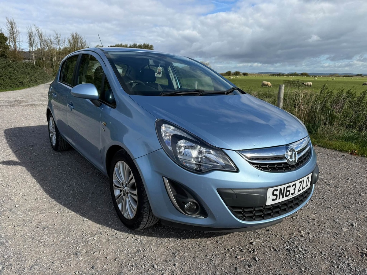 								Vauxhall Corsa SE full									