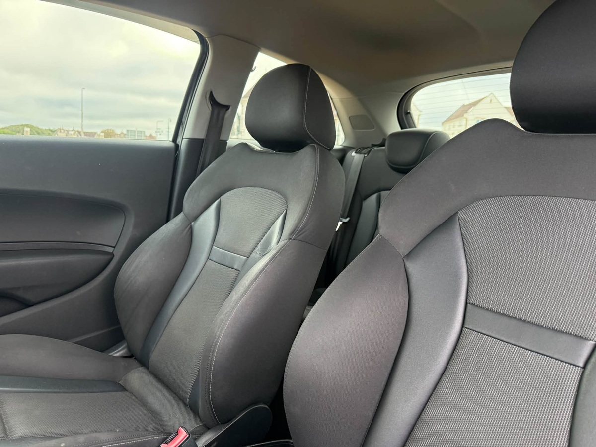 								Audi A1 Sport full									