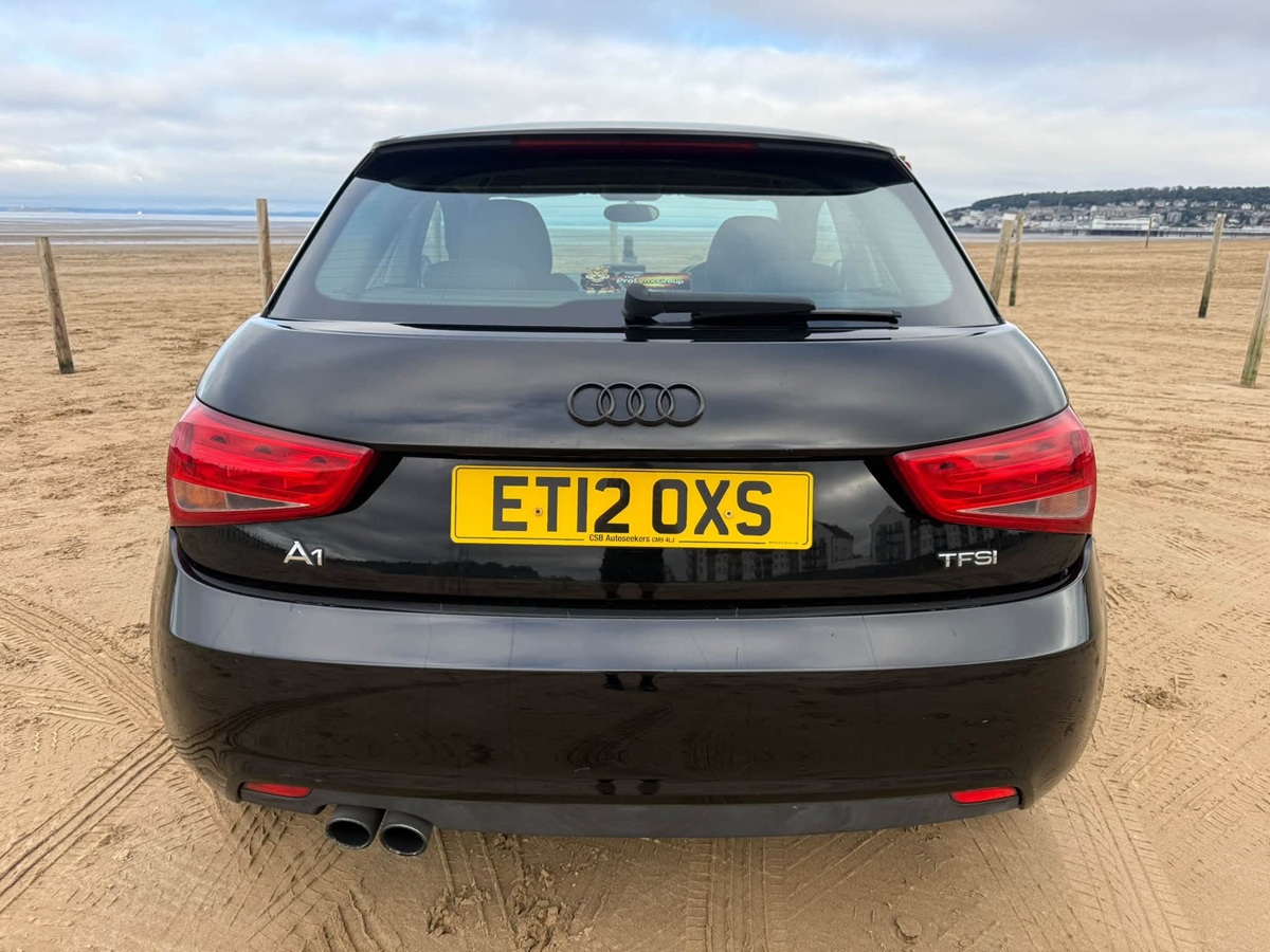 								Audi A1 Sport full									