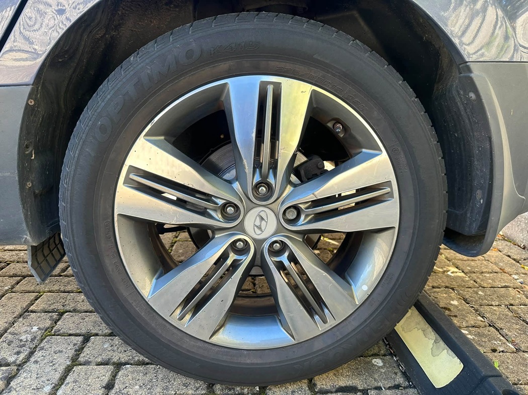 								Hyundai IX35 Premium PAN full									