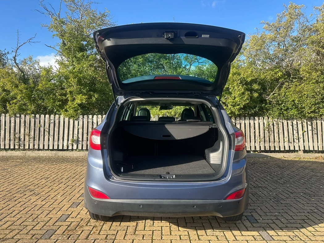 								Hyundai IX35 Premium PAN full									