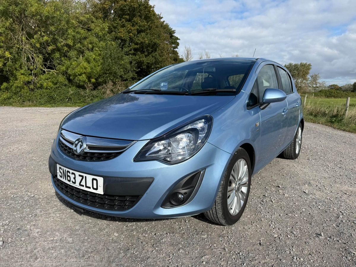 								Vauxhall Corsa SE full									