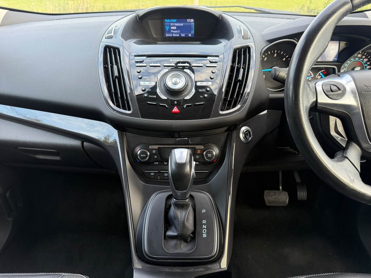 								Ford Kuga Titanium full									