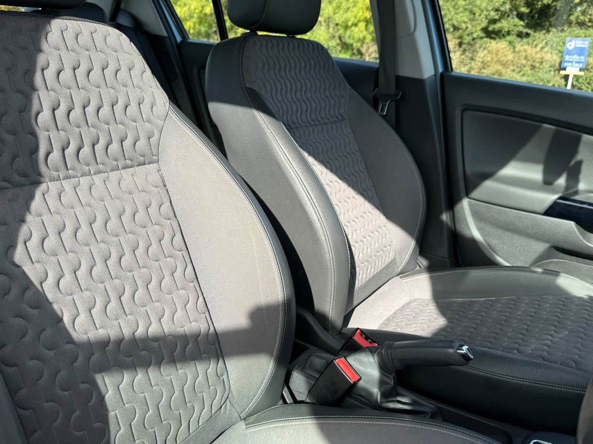 								Vauxhall Corsa SE full									