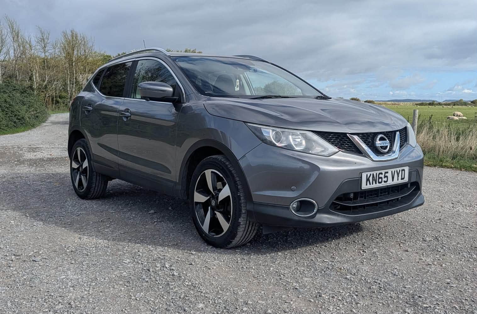 								Nissan Qashqai N-Tec+ full									