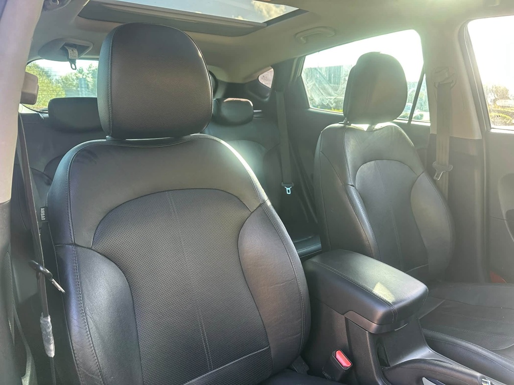 								Hyundai IX35 Premium PAN full									