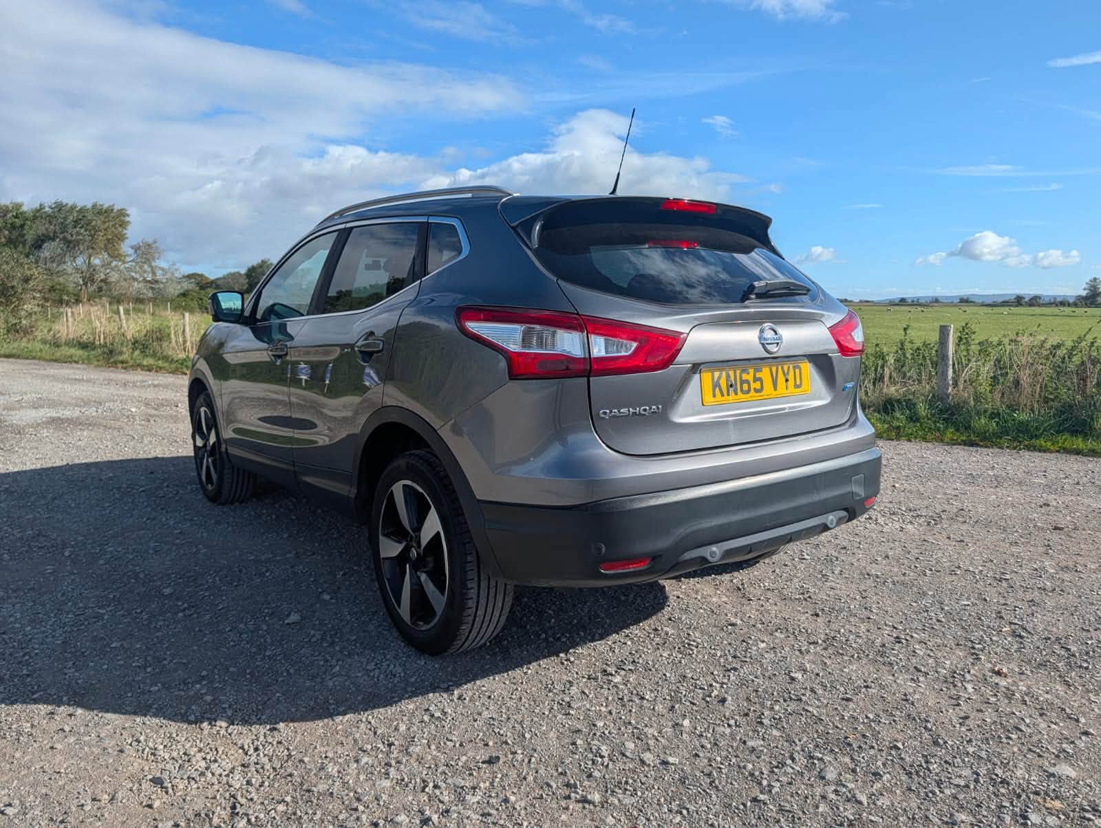 								Nissan Qashqai N-Tec+ full									