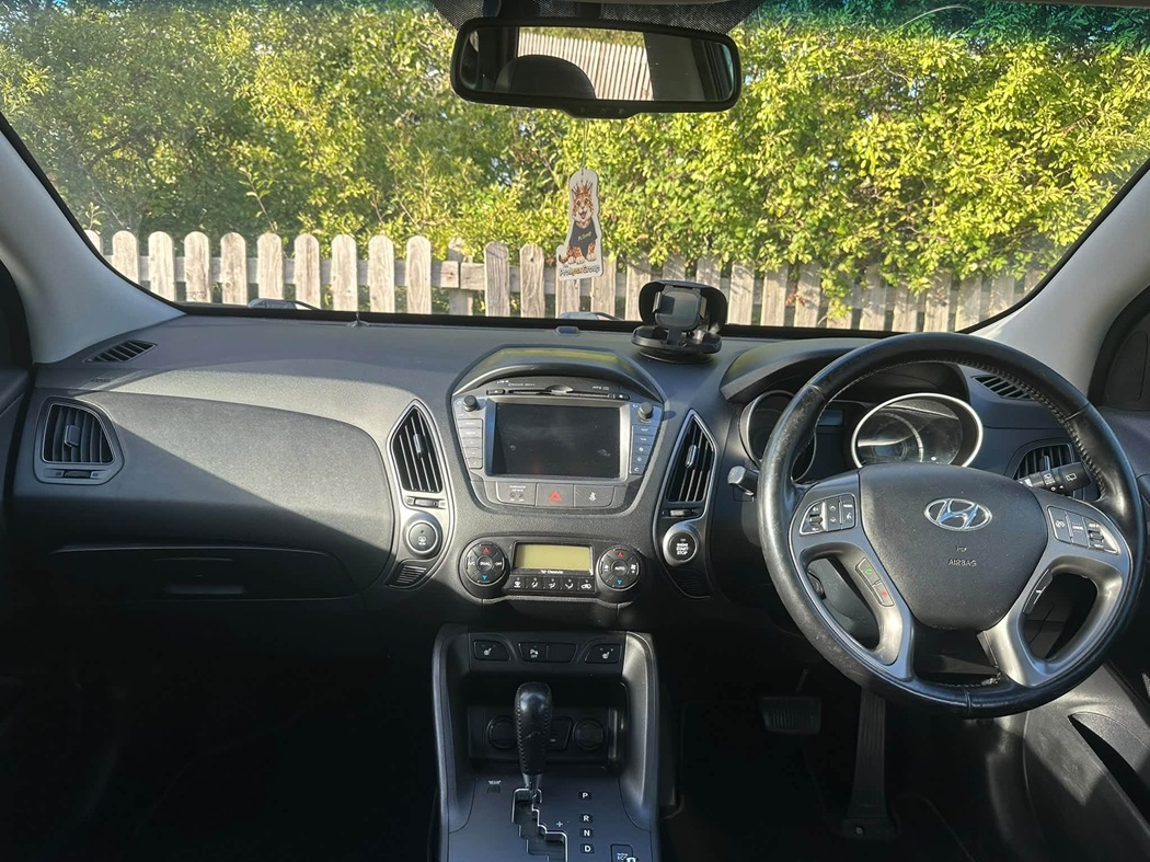 								Hyundai IX35 Premium PAN full									