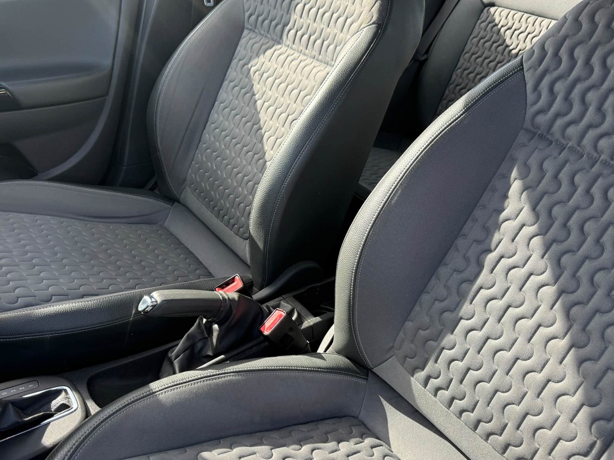 								Vauxhall Corsa SE full									