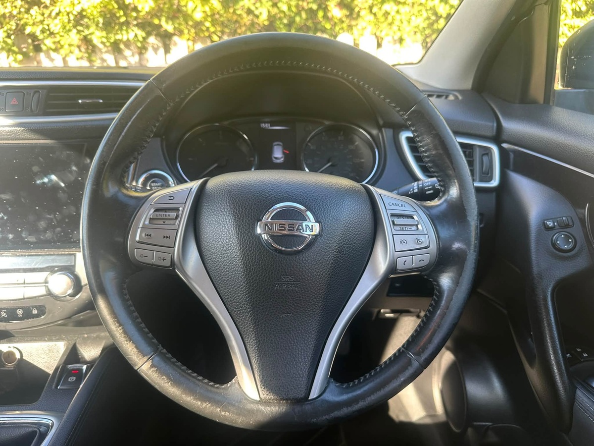 								Nissan Qashqai N-Tec full									