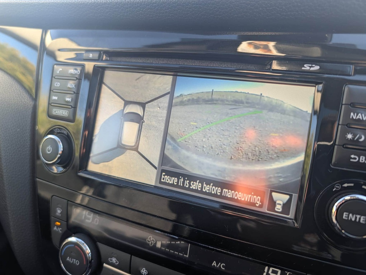 								Nissan Qashqai N-Tec+ full									