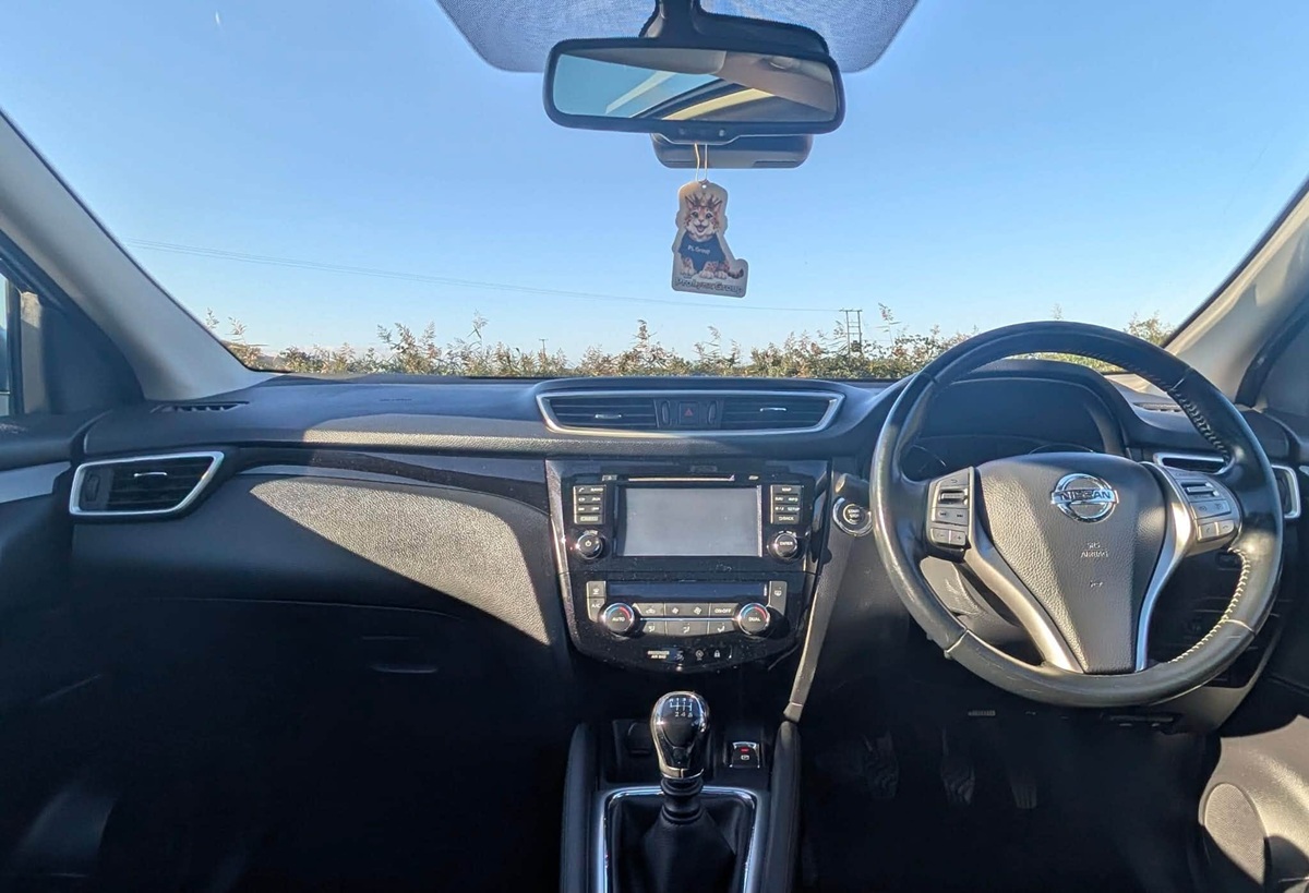 								Nissan Qashqai N-Tec+ full									