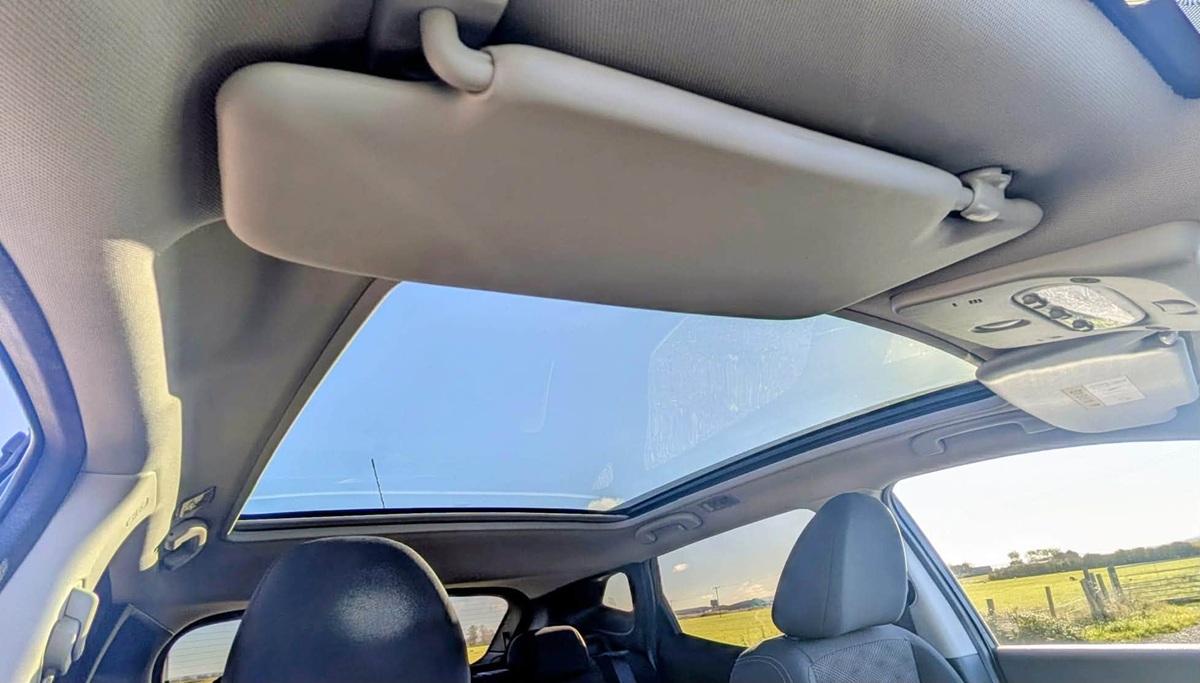 								Nissan Qashqai N-Tec+ full									