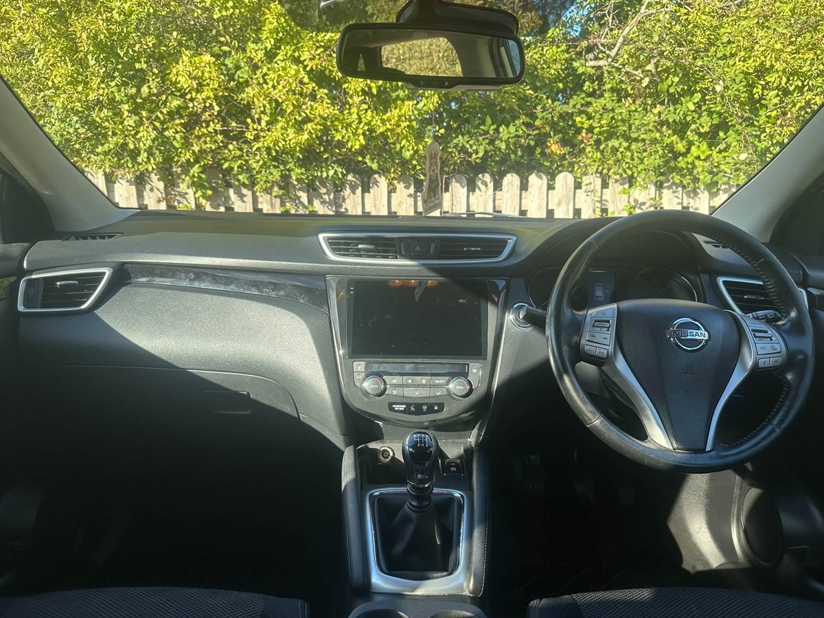 								Nissan Qashqai N-Tec full									
