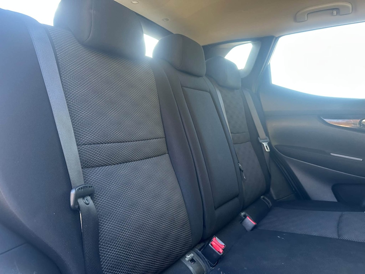 								Nissan Qashqai N-Tec full									