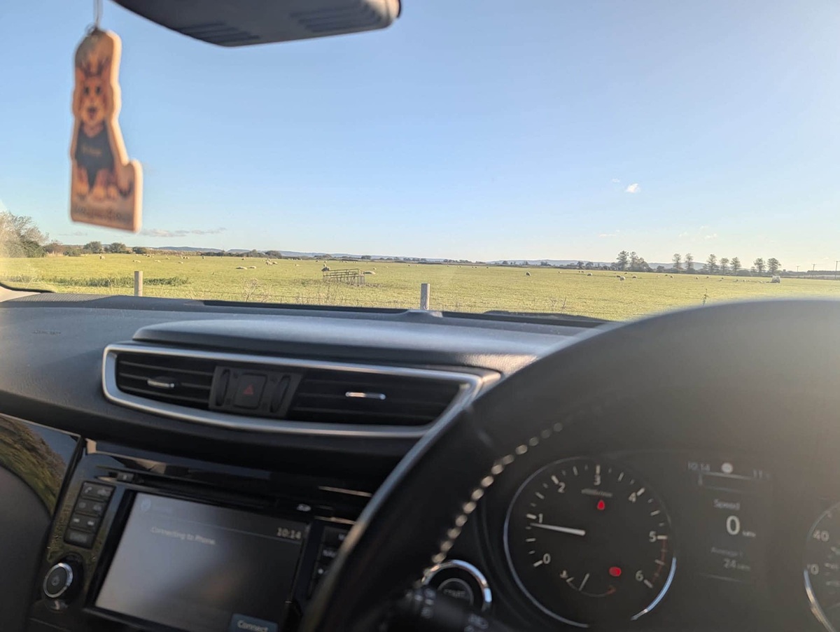 								Nissan Qashqai N-Tec+ full									